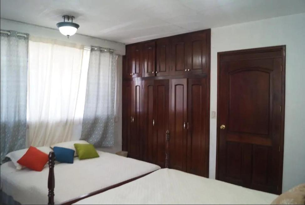 Apartamentos Comodos Cerca Del Aeropuerto Guatemala-Stadt Exterior foto